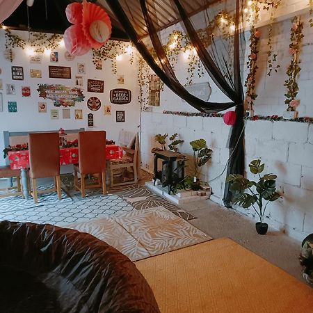 The White Dove Bed And Breakfast With Glamping Newark Showground エクステリア 写真