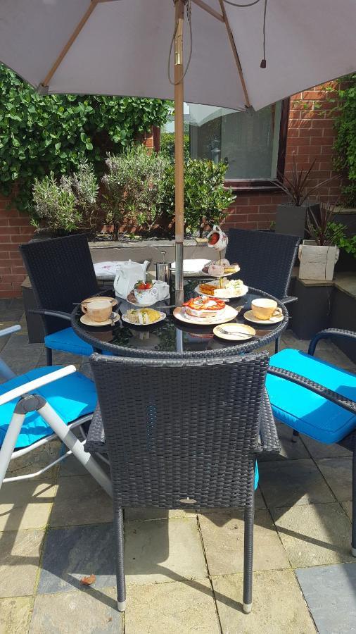 The White Dove Bed And Breakfast With Glamping Newark Showground エクステリア 写真