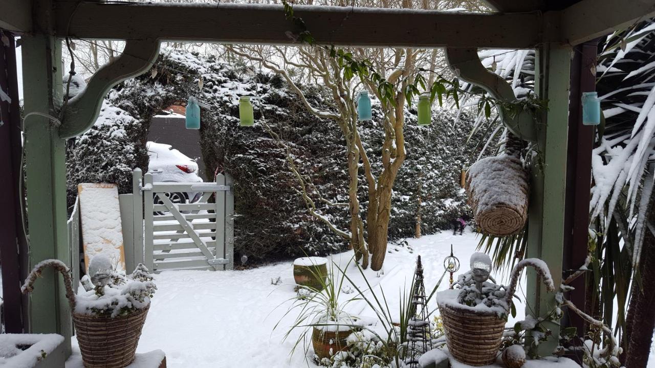 The White Dove Bed And Breakfast With Glamping Newark Showground エクステリア 写真