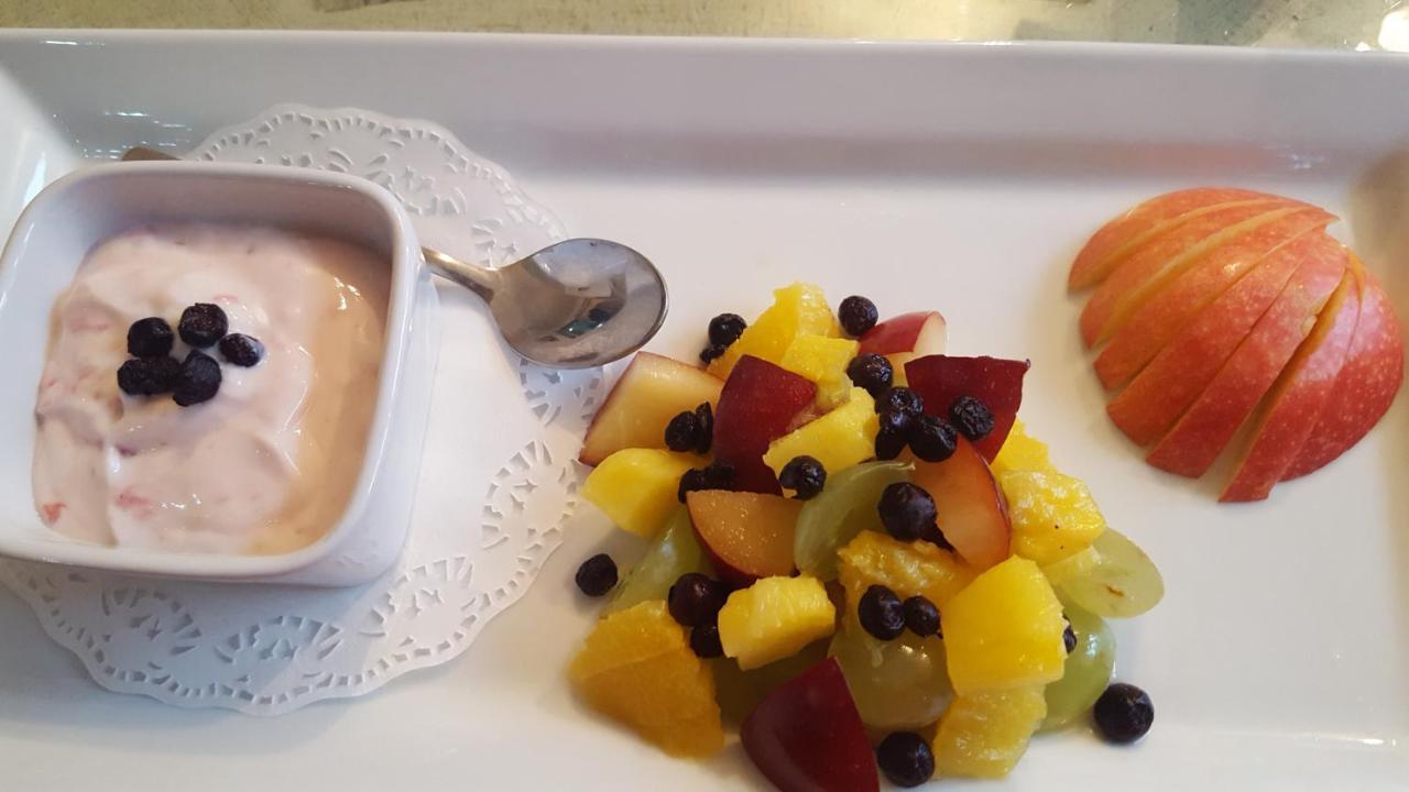 The White Dove Bed And Breakfast With Glamping Newark Showground エクステリア 写真
