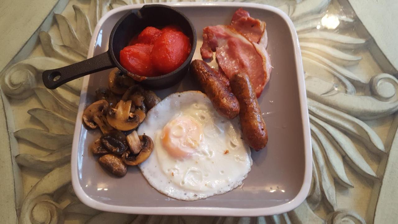 The White Dove Bed And Breakfast With Glamping Newark Showground エクステリア 写真
