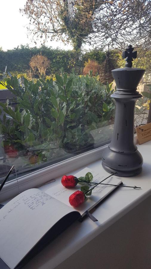 The White Dove Bed And Breakfast With Glamping Newark Showground エクステリア 写真