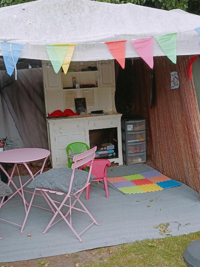 The White Dove Bed And Breakfast With Glamping Newark Showground エクステリア 写真