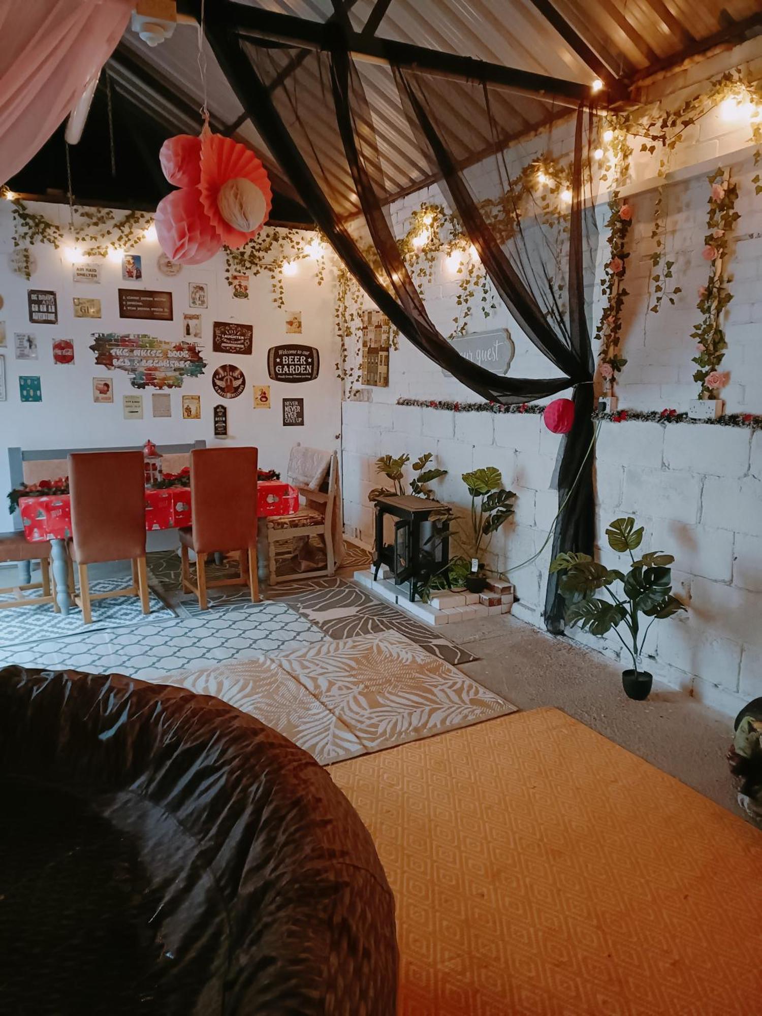 The White Dove Bed And Breakfast With Glamping Newark Showground エクステリア 写真
